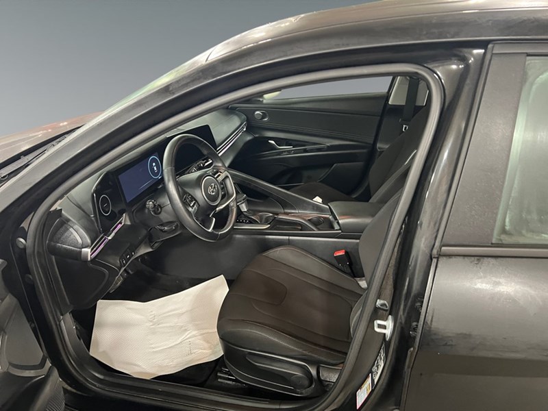 2023 Hyundai Elantra Preferred IVT w/Tech Pkg
