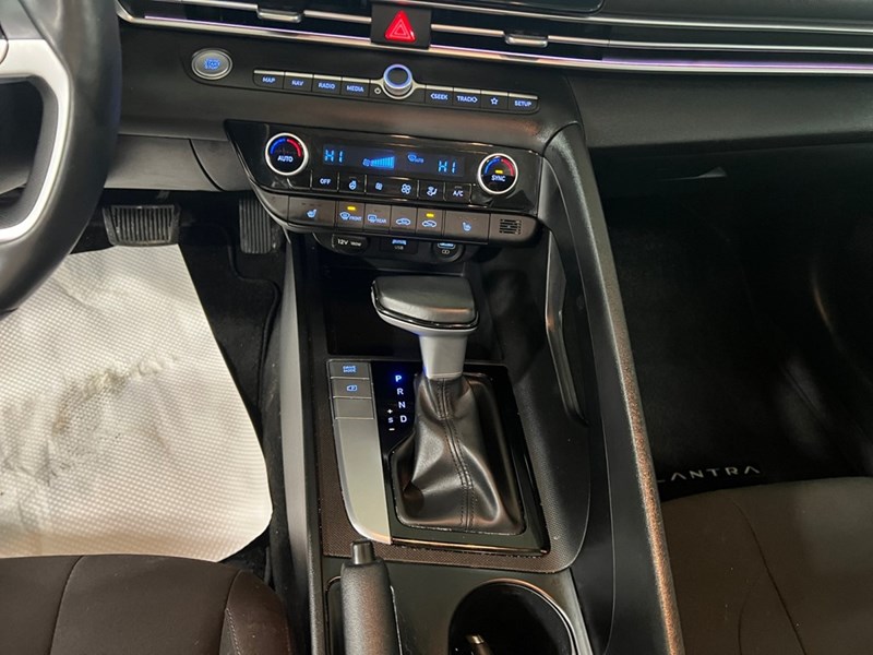 2023 Hyundai Elantra Preferred IVT w/Tech Pkg