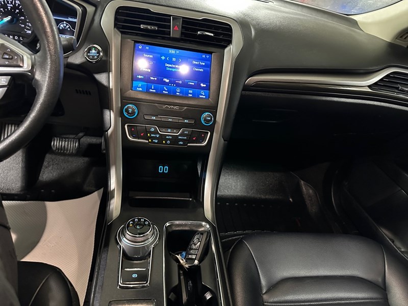 2020 Ford Fusion Hybrid SEL FWD