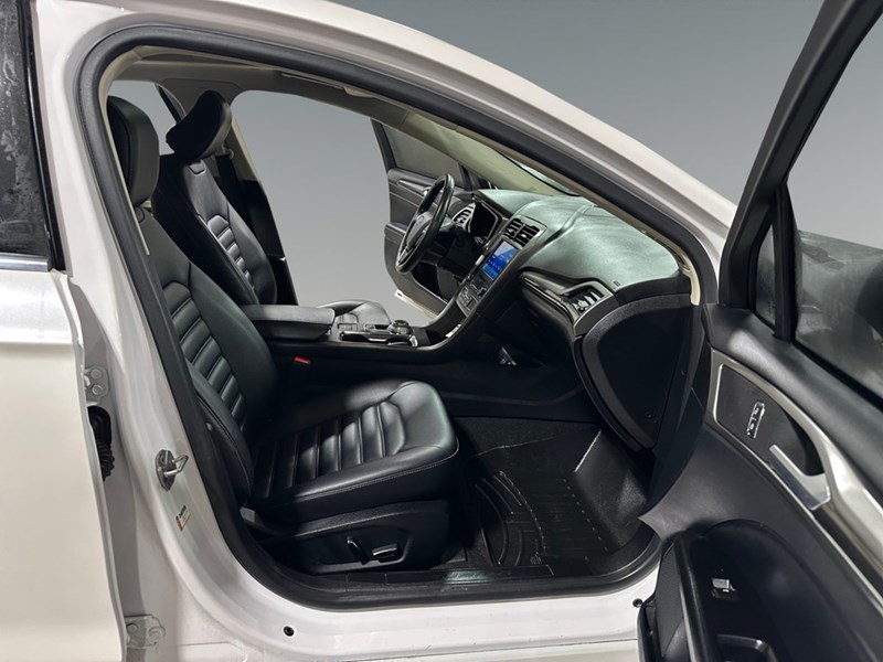 2020 Ford Fusion Hybrid SEL FWD