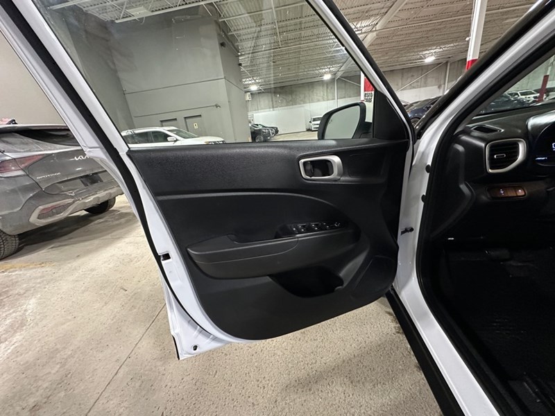 2023 Hyundai Venue Preferred IVT