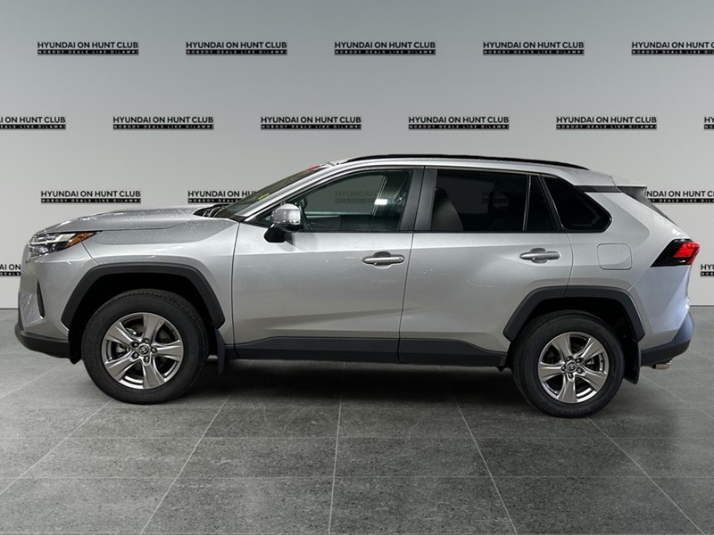 2025 Toyota RAV4 XLE AWD