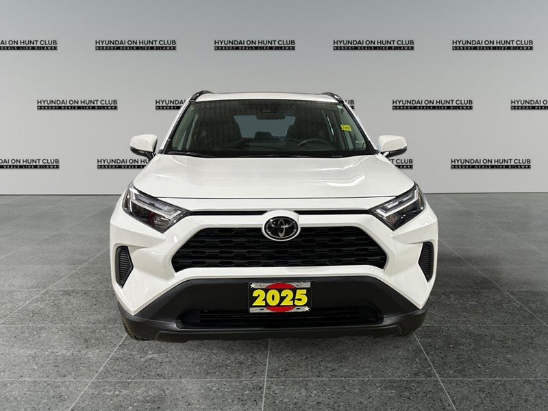 2025 Toyota RAV4 XLE AWD
