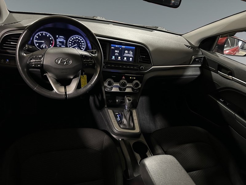 2020 Hyundai Elantra Preferred IVT