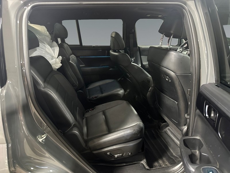 2024 Hyundai Santa Fe Ultimate Calligraphy AWD