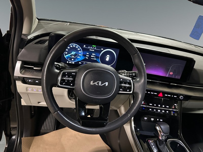 2024 Kia Carnival SX FWD