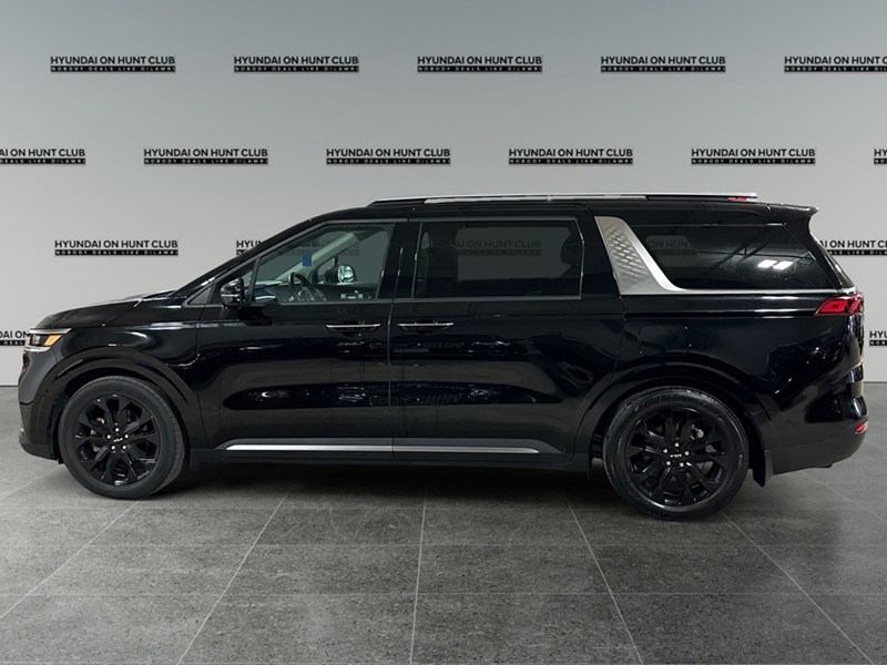 2024 Kia Carnival SX FWD