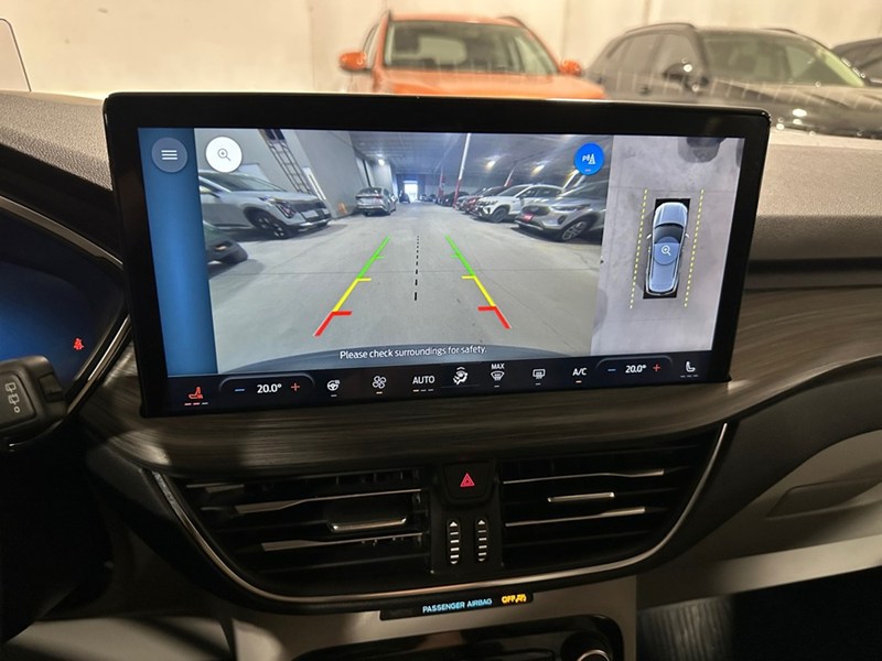 2023 Ford Escape Platinum AWD