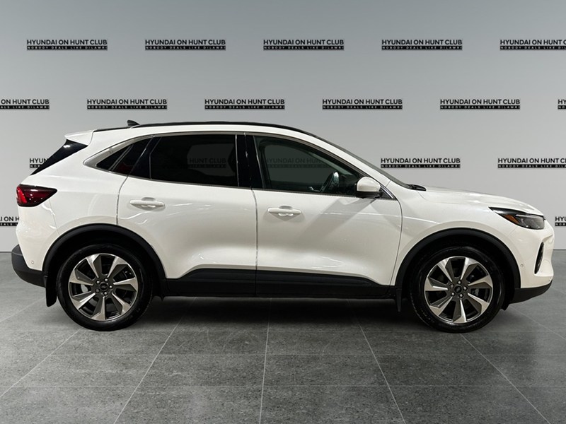 2023 Ford Escape Platinum AWD