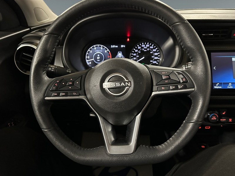 2023 Nissan Kicks SV FWD