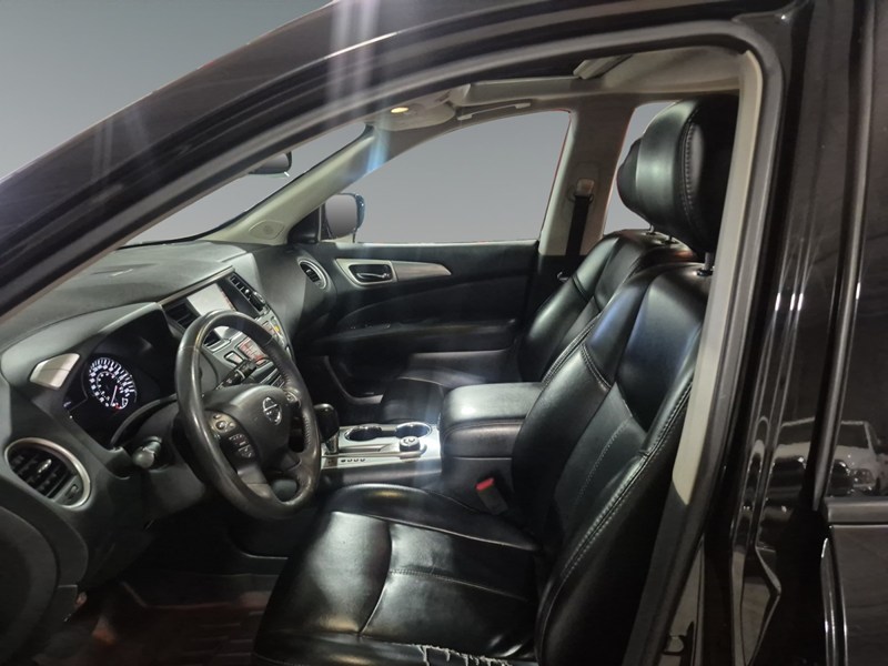 2017 Nissan Pathfinder 4WD 4dr Platinum