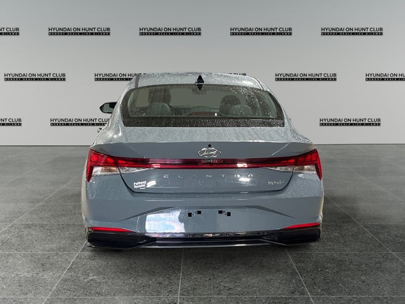2022 Hyundai Elantra HEV Ultimate DCT