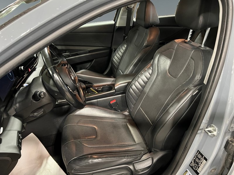 2022 Hyundai Elantra HEV Ultimate DCT