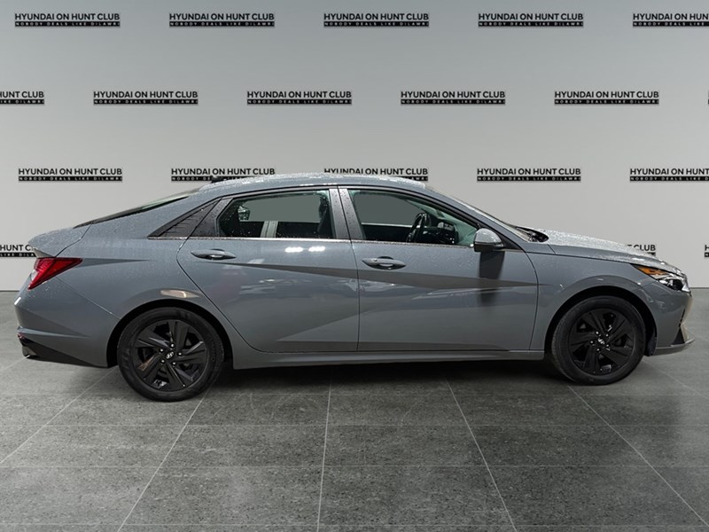 2022 Hyundai Elantra HEV Ultimate DCT