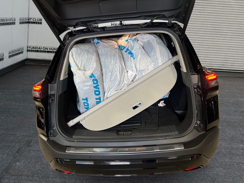 2023 Nissan Rogue AWD SV Midnight Edition