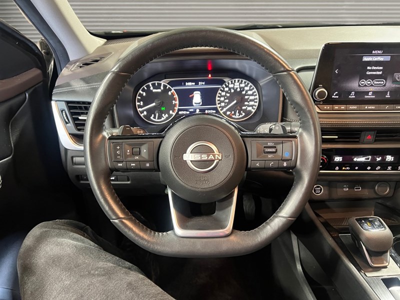 2023 Nissan Rogue AWD SV Midnight Edition