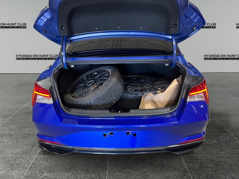 2022 Hyundai Elantra HEV Ultimate DCT