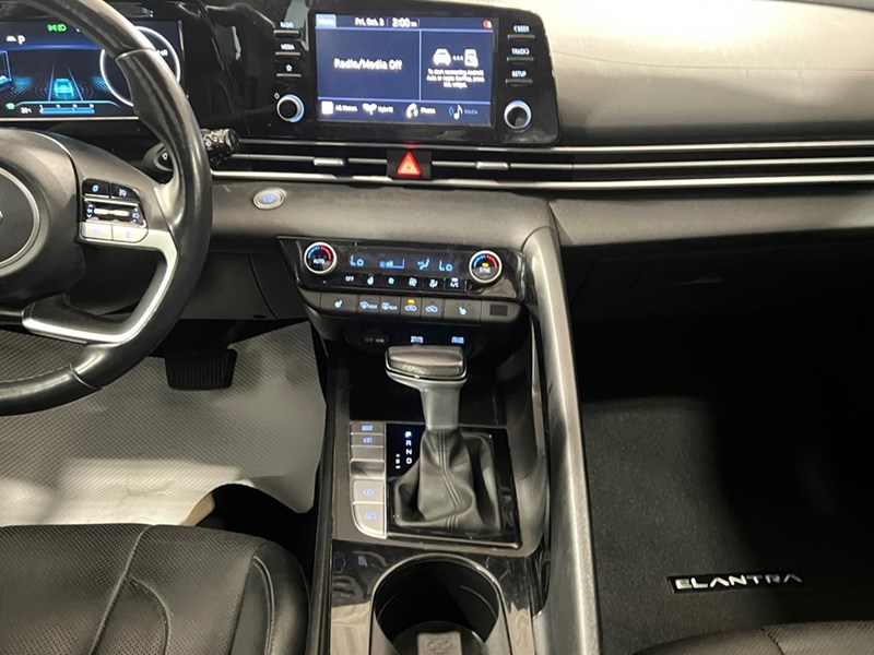 2022 Hyundai Elantra HEV Ultimate DCT