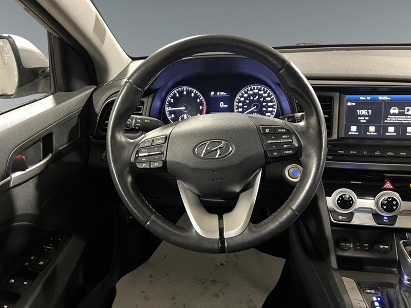 2020 Hyundai Elantra Preferred w/Sun & Safety Package IVT
