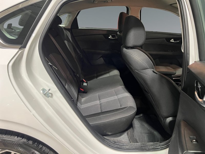 2024 Kia Forte EX IVT