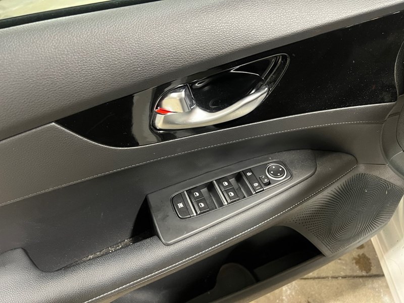 2024 Kia Forte EX IVT