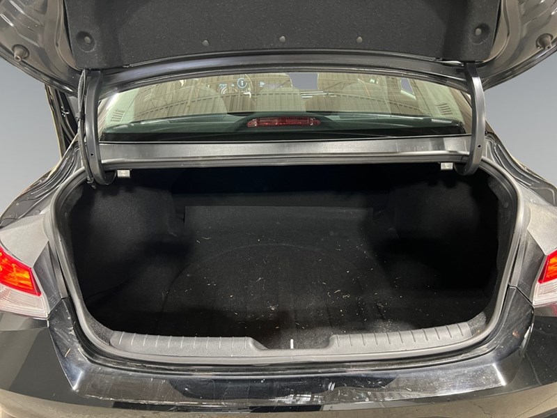 2023 Hyundai Elantra Preferred IVT w/Tech Pkg