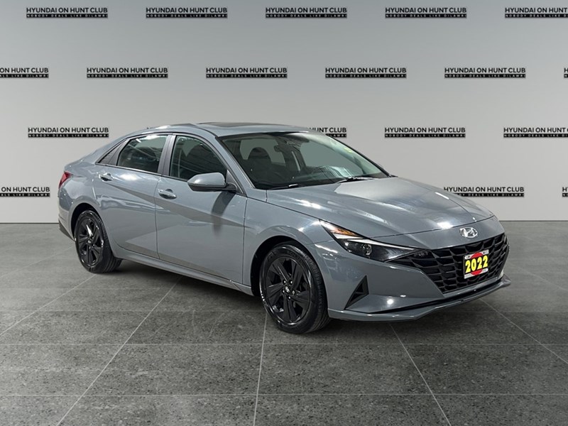 2022 Hyundai Elantra Preferred IVT w/Sun & Tech Package