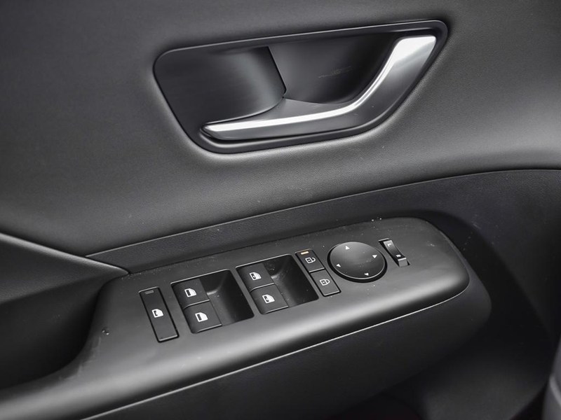 2026 Hyundai Kona Electric Preferred FWD w/Ultimate Package