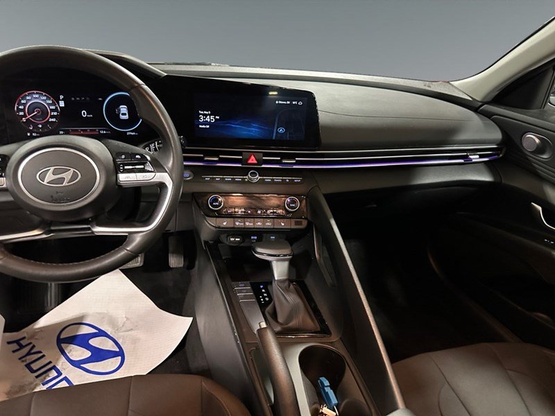 2025 Hyundai Elantra Preferred IVT w/Tech Pkg