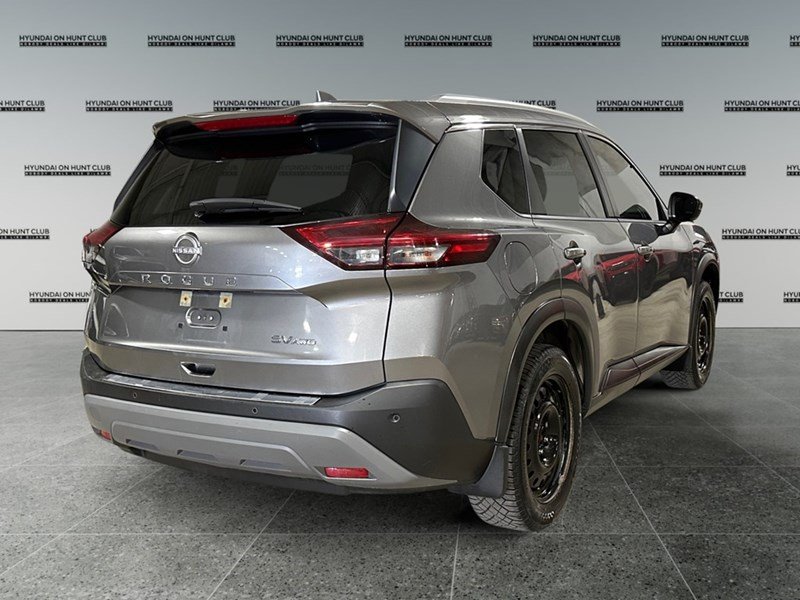 2022 Nissan Rogue AWD SV