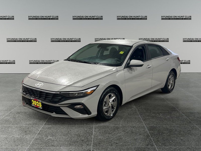 2025 Hyundai Elantra Essential IVT