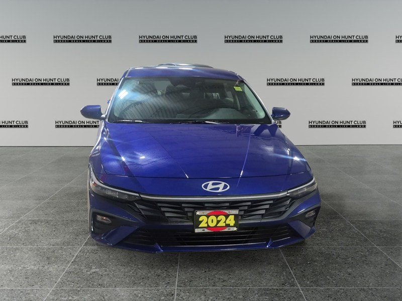 2024 Hyundai Elantra Preferred IVT