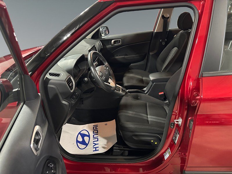 2025 Hyundai Venue Preferred IVT