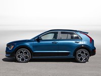 2025 Kia Niro SX FWD