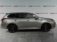 2022 Mitsubishi Outlander Plug-In Hybrid SE S-AWC