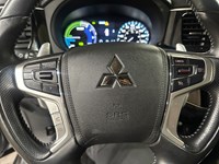 2022 Mitsubishi Outlander Plug-In Hybrid SE S-AWC