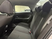 2025 Hyundai Elantra Preferred IVT