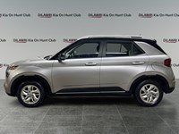 2023 Hyundai Venue Preferred IVT w/Two-Tone