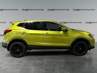 2017 Nissan Qashqai SV  W Sunroof