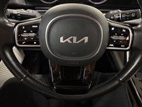 2022 Kia Carnival LX+ FWD