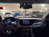 2022 Kia Niro Special Edition I BLIND SPOT I SUNROOF I CAR PLAYI