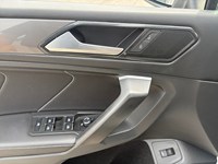 2024 Volkswagen Tiguan Comfortline i CAR PLAY I LEATHERI LANE KEEPI