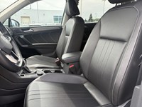 2024 Volkswagen Tiguan Comfortline i CAR PLAY I LEATHERI LANE KEEPI