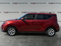 2023 Kia Soul EX  / LOW KM/ OFF LEASE/ CAR PLAY/ CAM