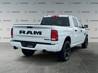 2023 RAM 1500 Classic Express 4x4 Crew Cab 5'7" Box