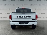 2023 RAM 1500 Classic Express 4x4 Crew Cab 5'7" Box