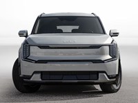 2026 Kia EV9 Land w/Premium Package AWD