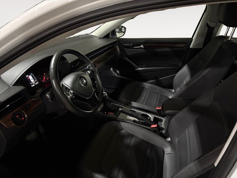 2022 VOLKSWAGEN PASSAT 2.0T Limited