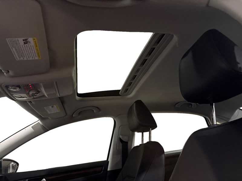 2022 VOLKSWAGEN PASSAT 2.0T Limited
