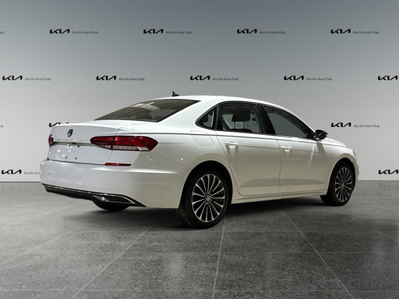 2022 VOLKSWAGEN PASSAT 2.0T Limited